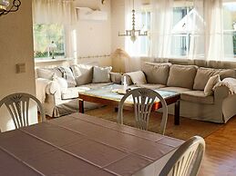 Charming Holiday Home With Terrace-by Traum