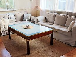 Charming Holiday Home With Terrace-by Traum