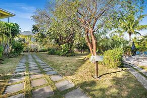 Pineapple Fields Boutique Condo Hotel