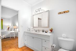 Pineapple Fields Boutique Condo Hotel