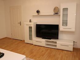 Central Apartment Near the Trade Fair