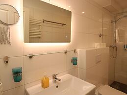 Central Apartment Near the Trade Fair