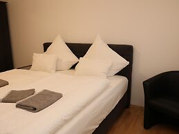 Central Apartment Near the Trade Fair