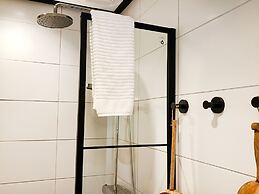 Luxury Holiday Home in Rheezerveen With Wellness