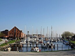 Anchorage Modern Retreat