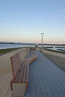 Island Nest Modern Retreat