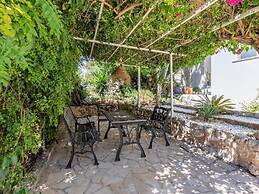 Belvilla by OYO Ca la Vida