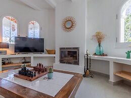 Belvilla by OYO Ca la Vida