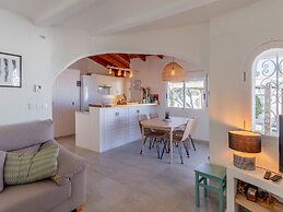 Belvilla by OYO Ca la Vida