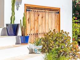 Belvilla by OYO Ca la Vida