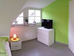 Adlerhorst Modern Retreat