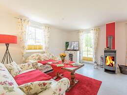 Adlerhorst Modern Retreat