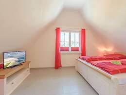 Adlerhorst Modern Retreat