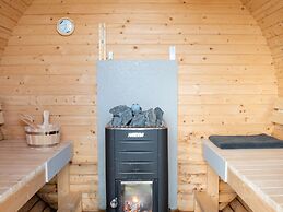 Wellness Bungalow With Whirlpool and Sauna