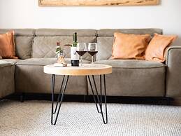 Wellness Bungalow With Whirlpool and Sauna