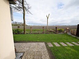 Wellness Bungalow With Whirlpool and Sauna