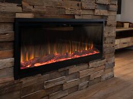 Wellness Bungalow With Whirlpool and Sauna