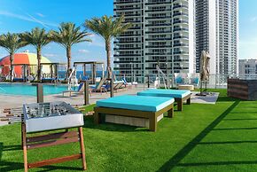 Luxury Beachfront Condo with Ocean View