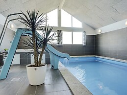 18 Person Holiday Home in Bogense