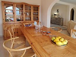 Villa Fiorida Comfortable Holiday Residence