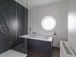 Nice Holiday Home With Bubble Bath