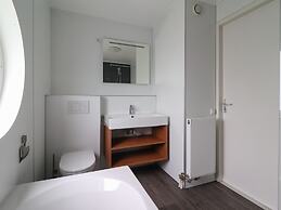 Nice Holiday Home With Bubble Bath