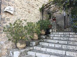 Nice Apartment on the Cote D'azur