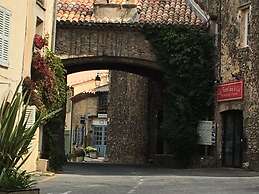 Nice Apartment on the Cote D'azur