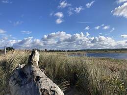Small Boulder Comfortable Vacation Home