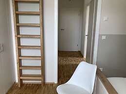 Small Boulder Comfortable Vacation Home