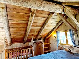 Nice Chalet in Klagenfurt With hot tub