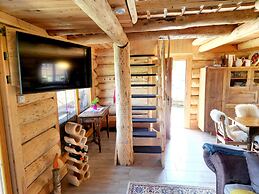 Nice Chalet in Klagenfurt With hot tub
