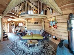 Nice Chalet in Klagenfurt With hot tub