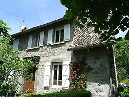 Holiday Home in St Cirgues de Malbert With Pool