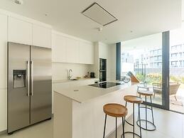 Nice Apartment With Private Garden, Pool