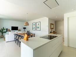 Nice Apartment With Private Garden, Pool