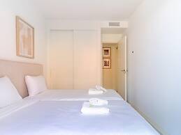 Nice Apartment With Private Garden, Pool