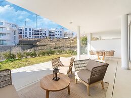 Nice Apartment With Private Garden, Pool