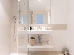 Nice Apartment With Private Garden, Pool