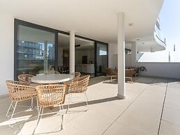 Nice Apartment With Private Garden, Pool