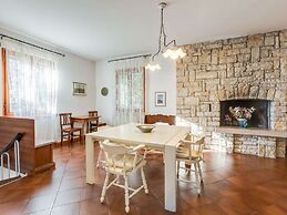 Beautiful Villa With Private Pool and Garden