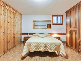 Beautiful Villa With Private Pool and Garden