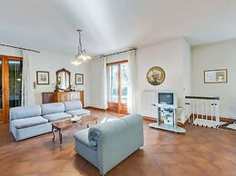 Beautiful Villa With Private Pool and Garden