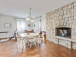 Beautiful Villa With Private Pool and Garden