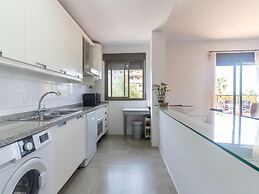 Spacious Apartment With 2 Terraces