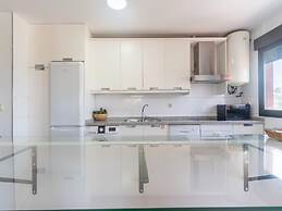 Spacious Apartment With 2 Terraces