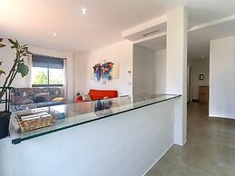 Spacious Apartment With 2 Terraces