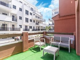 Spacious Apartment With 2 Terraces