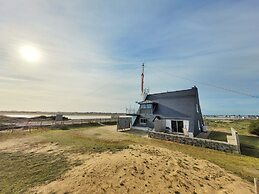 Studio on Etel Beach With Panoramic Views