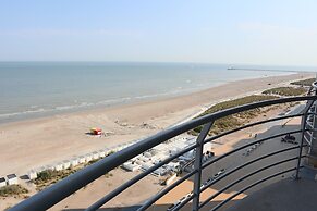 Apartment in Nieuwpoort With sea View